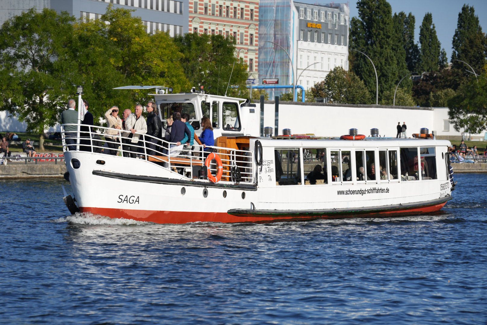 Salonschiff Saga